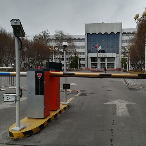 塔城停车场系统 新疆深富士智能公司 在线咨询 高清图片 高清大图